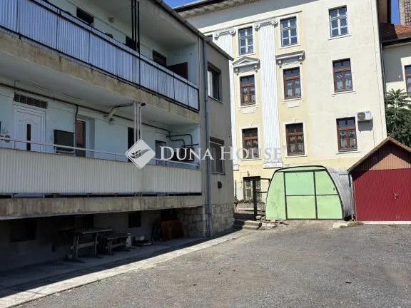 Eladó lakás Sátoraljaújhely, Bajza utca 61 nm
