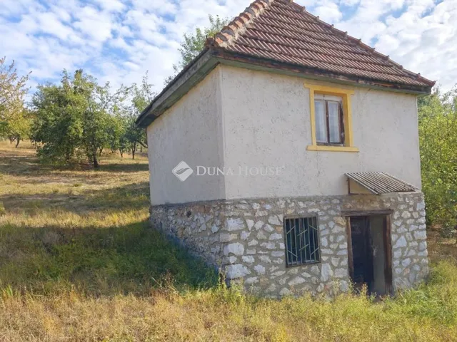 Eladó nyaraló Miskolc 48 nm