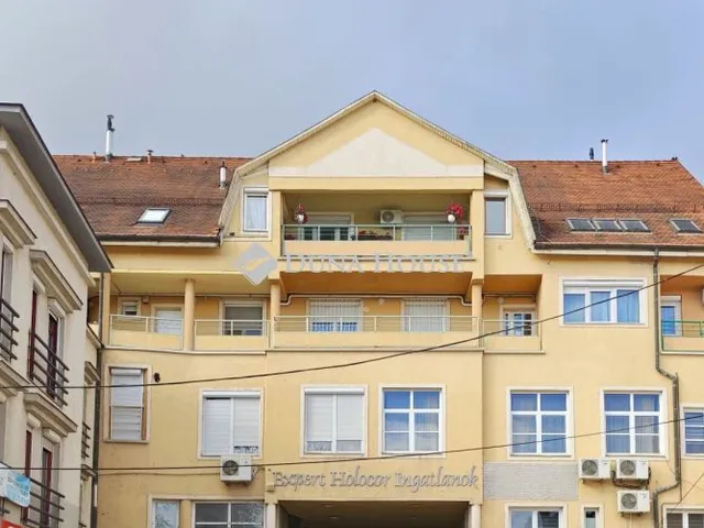 Eladó lakás Miskolc, Kazinczy Ferenc utca 98 nm