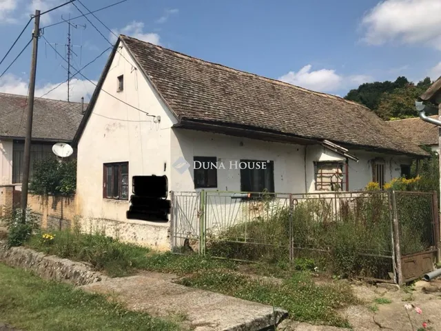Eladó telek Liptód 946 nm