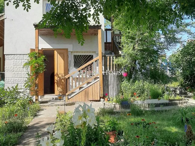 Eladó ház Erdőkertes 70 nm