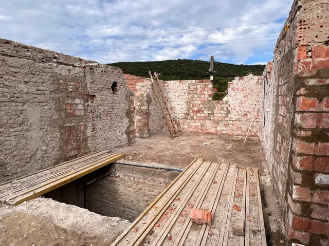 Eladó telek Pilisszentkereszt 1498 nm