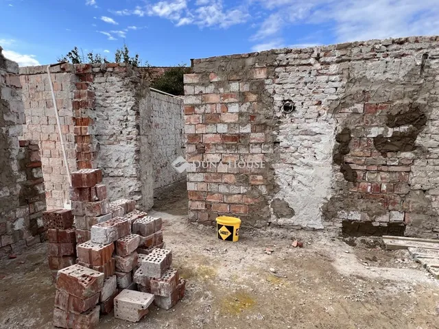 Eladó telek Pilisszentkereszt 1498 nm