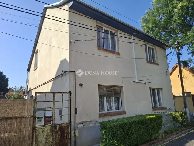 Eladó ház Budapest XIX. kerület, Klapka utca 141 nm