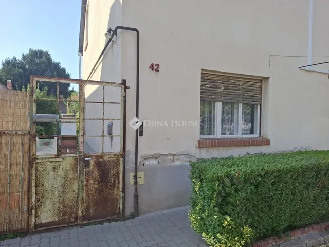 Eladó ház Budapest XIX. kerület, Klapka utca 141 nm