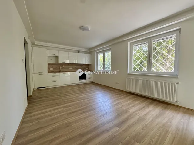 Kiadó lakás Budapest XII. kerület, Eötvös út 63 nm