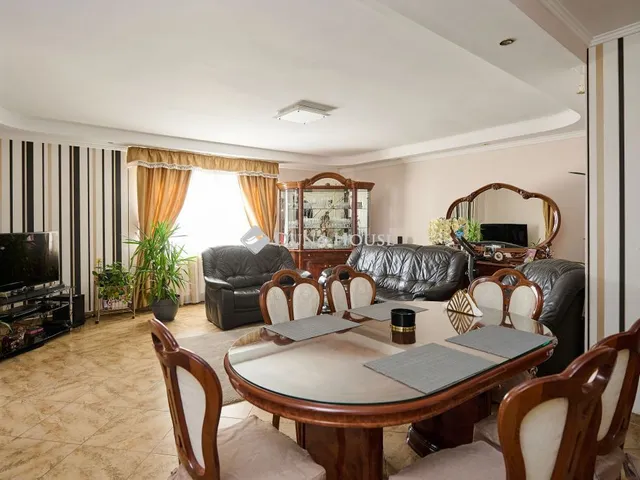 Eladó ház Diósd 190 nm