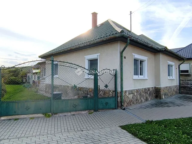 Eladó ház Csomád, Kossuth Lajos út 142 nm