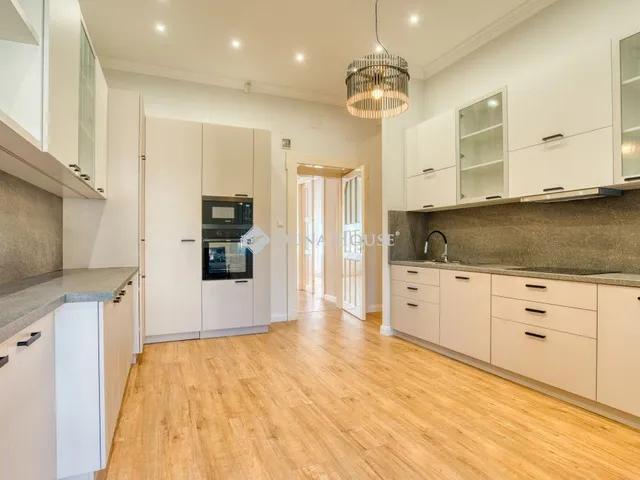 Eladó lakás Budapest XIII. kerület 103 nm