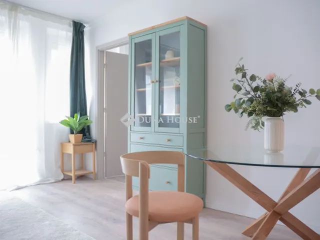 Eladó lakás Budapest XI. kerület, Fehérvári út 52 nm