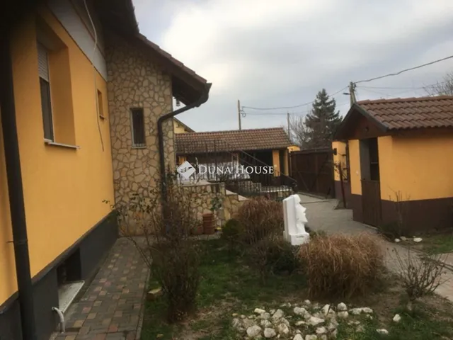 Eladó ház Halásztelek, Dunasor utca 481 nm