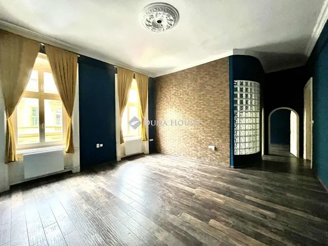 Eladó lakás Budapest VI. kerület 106 nm