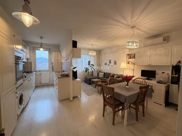 Eladó lakás Budapest III. kerület 73 nm