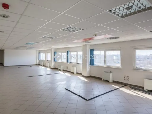 Eladó kereskedelmi és ipari ingatlan Budapest XXII. kerület, Bányalég utca 5869 nm
