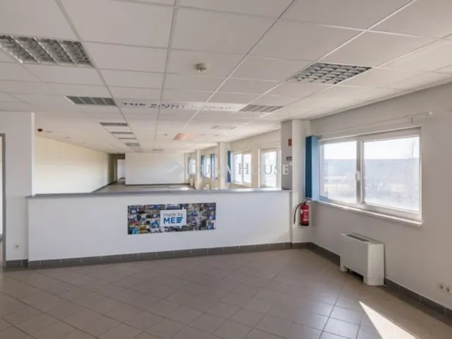 Eladó kereskedelmi és ipari ingatlan Budapest XXII. kerület, Bányalég utca 5869 nm