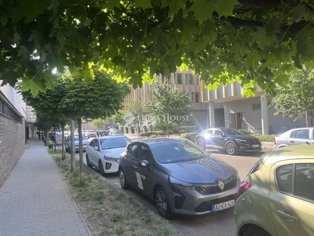 Eladó lakás Budapest XIII. kerület, Botond utca 60 nm