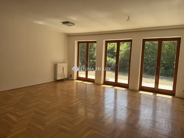 Kiadó lakás Budapest II. kerület 199 nm