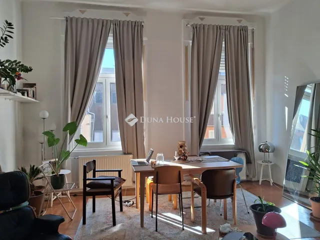 Eladó lakás Budapest II. kerület 71 nm