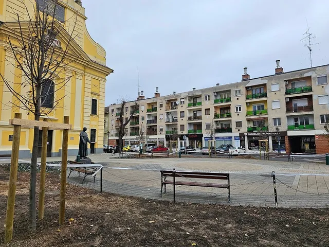 Kiadó lakás Gyula, Városház 62 nm