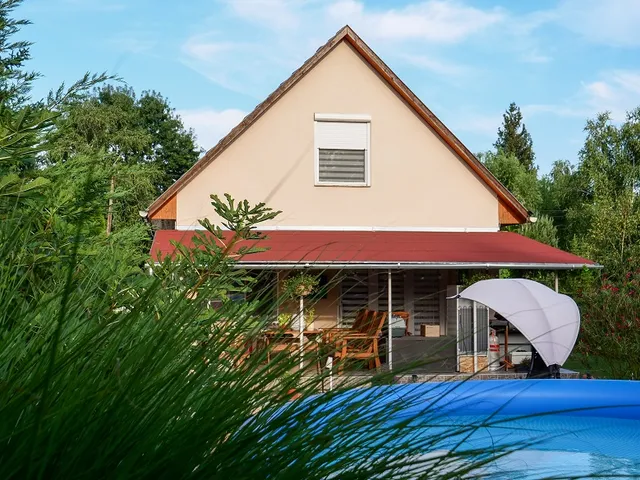 Eladó üdülő és hétvégi ház Gyula, Városerdő 95 nm