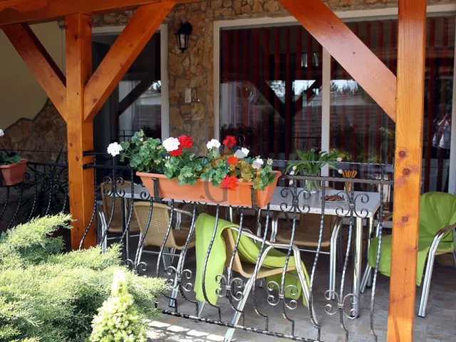 Eladó ház Gyula, Kastélykert 210 nm