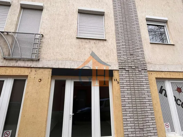 Eladó kereskedelmi és ipari ingatlan Gyula 18 nm