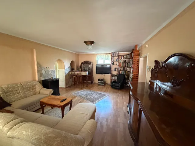 Eladó ház Gyula, Kisrománváros 153 nm