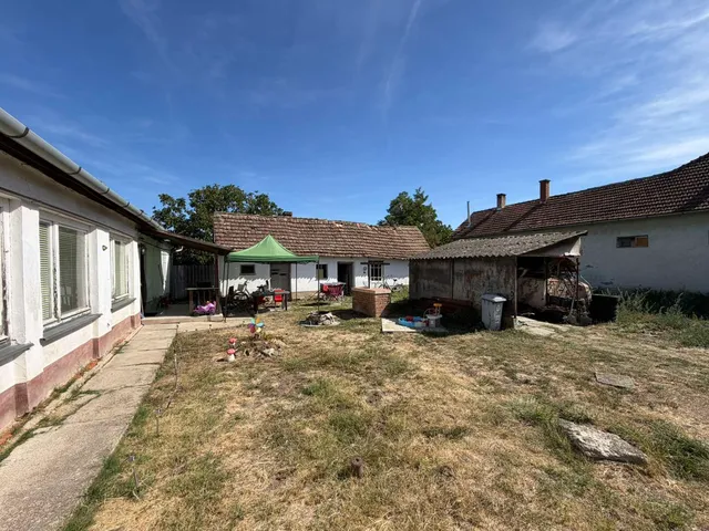 Eladó ház Sarkad 82 nm