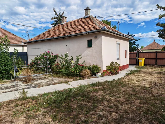 Eladó ház Sarkad 40 nm