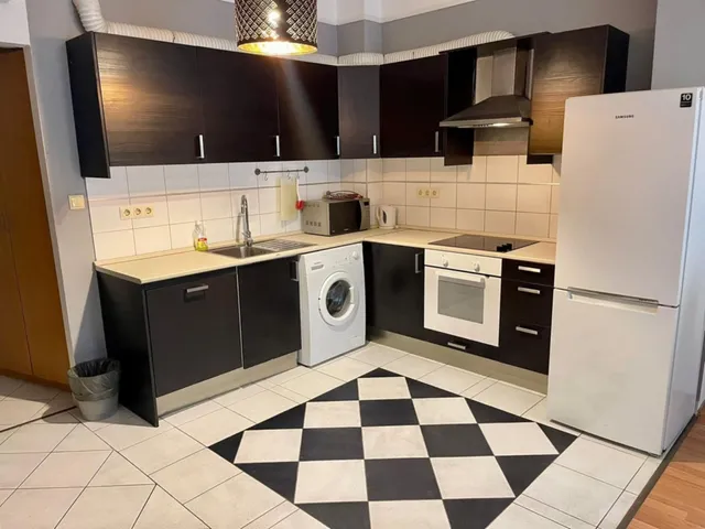 Kiadó lakás Budapest VII. kerület, Belső-Erzsébetváros 77 nm