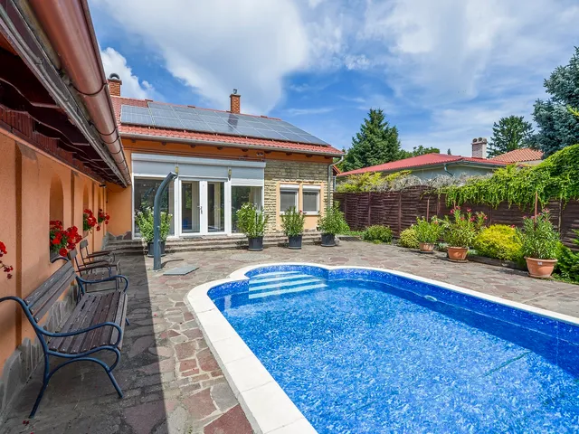 Eladó ház Majosháza 183 nm