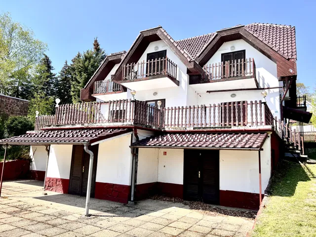Eladó ház Balatonszepezd 409 nm