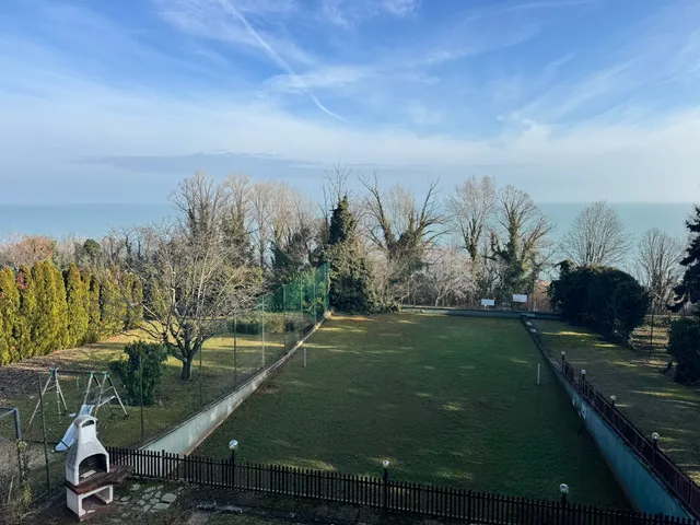 Eladó ház Balatonszepezd 409 nm