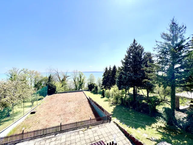 Eladó kereskedelmi és ipari ingatlan Balatonszepezd 409 nm