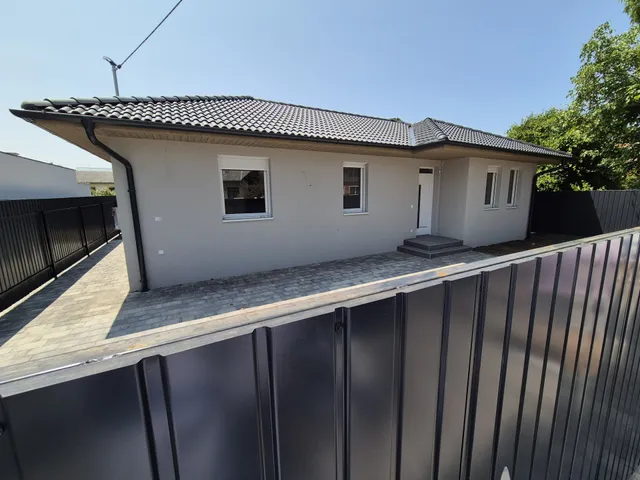 Eladó ház Dunaharaszti, Óváros 106 nm