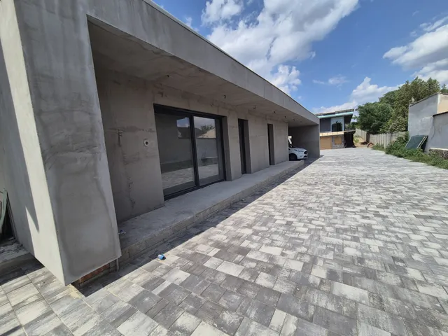 Eladó kereskedelmi és ipari ingatlan Dunaharaszti, Óváros 421 nm