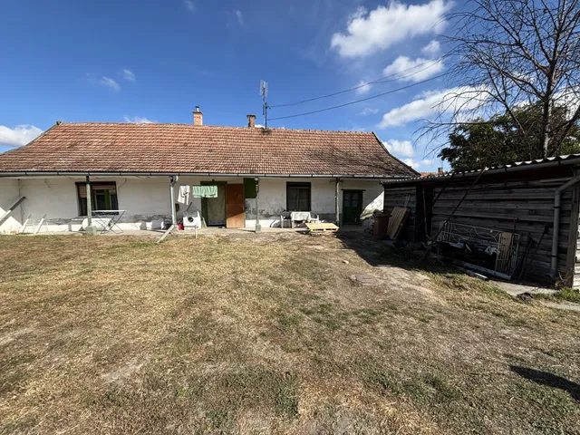 Eladó telek Dömsöd 850 nm