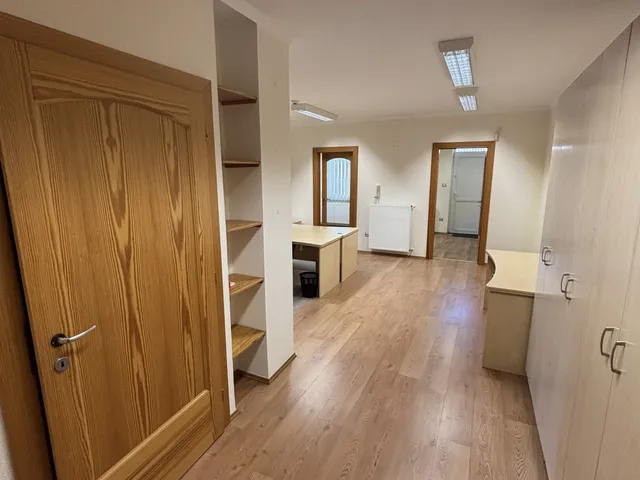 Kiadó kereskedelmi és ipari ingatlan Dunaharaszti, Óváros 61 nm