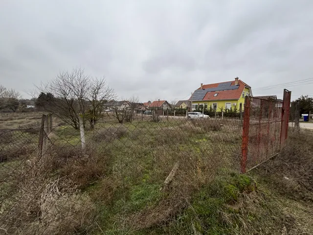 Eladó telek Dunaharaszti 600 nm