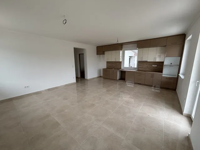 Eladó ház Szigetcsép 132 nm