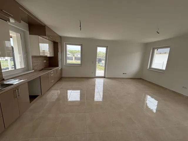 Eladó ház Szigetcsép 132 nm