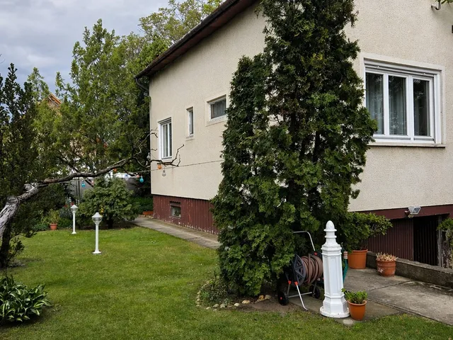 Eladó ház Dunaharaszti, Petőfitelep 150 nm