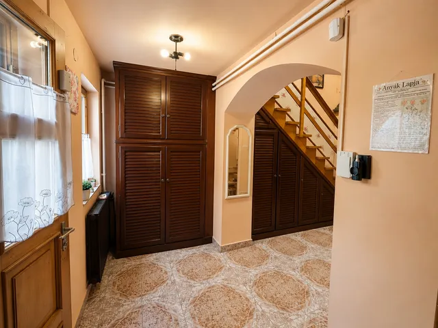 Eladó ház Budapest XVIII. kerület 140 nm