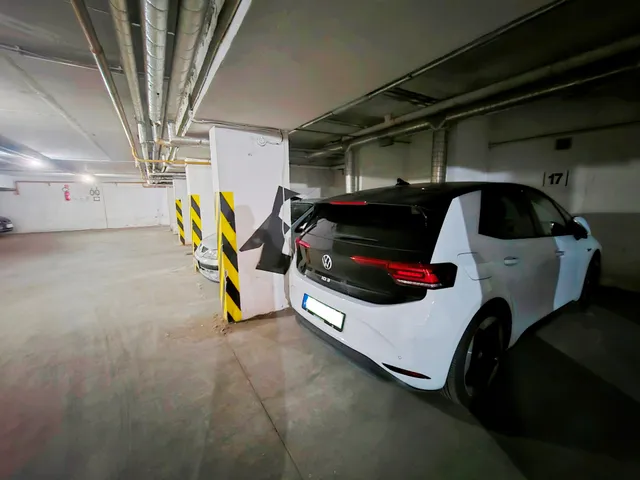 Eladó garázs Budapest II. kerület 13 nm