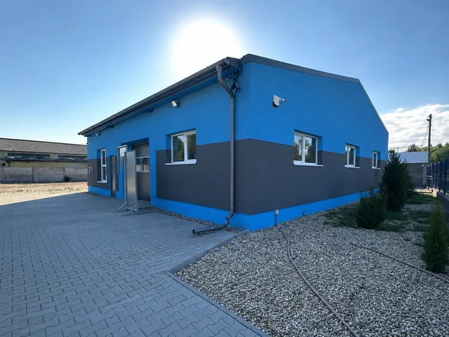 Eladó kereskedelmi és ipari ingatlan Ráckeve 250 nm
