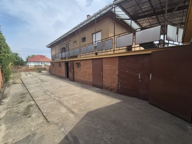 Eladó ház Dunaharaszti, Óváros 230 nm