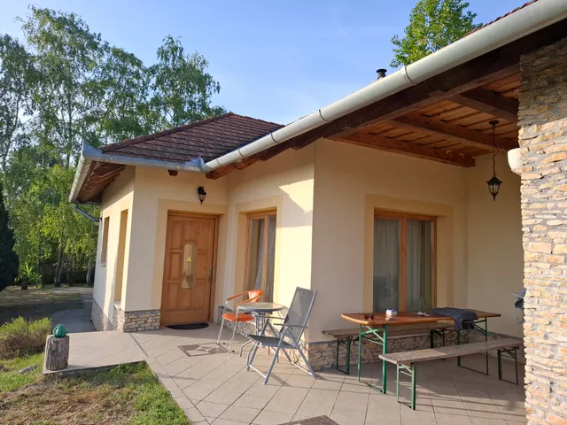 Eladó ház Balatonfenyves 64 nm