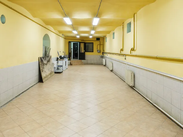 Eladó kereskedelmi és ipari ingatlan Budapest VII. kerület, Belső-Erzsébetváros 379 nm