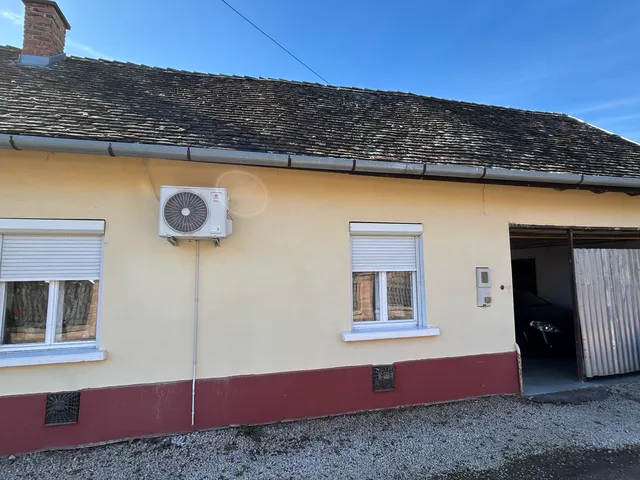 Eladó ház Makó 70 nm