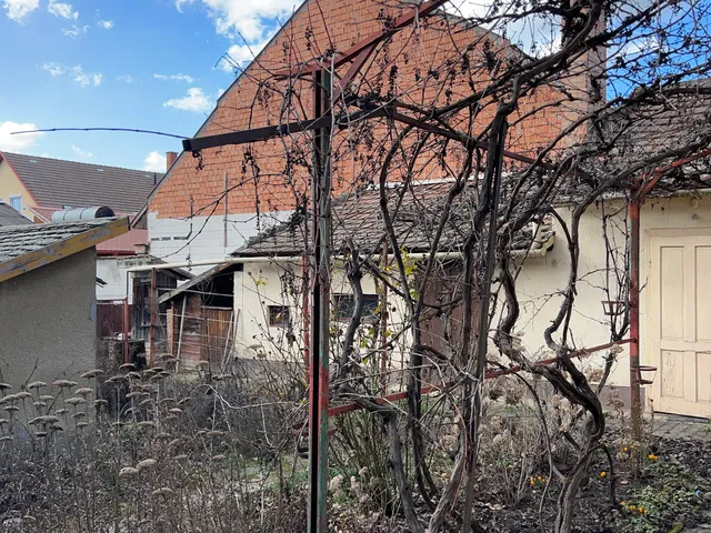 Eladó ház Makó, Szép utca 80 nm